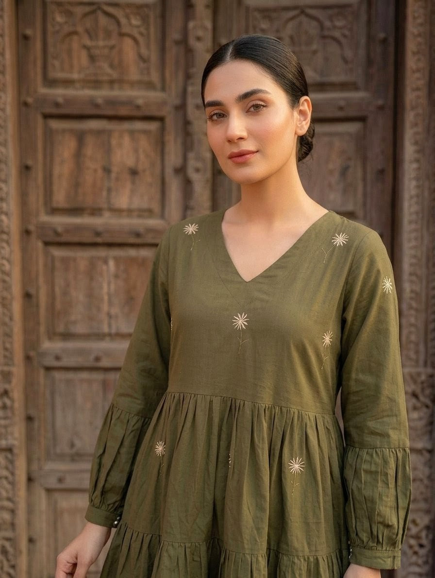 Guldad 2-Piece Hand-Embroidered Lawn Dress Olive Green